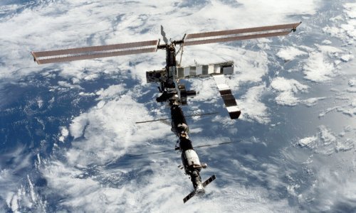 Europska komisija ima novi plan oko bespilotnih letjelica, kibernetike i svemira: Kažu da svemirskim prometom treba upravljati da se izbjegnu gužva i sudari satelita