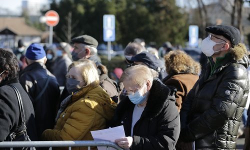 U Srbiji sa strepnjom čekaju nove brojke: Alarmantno pogoršanje situacije, svaki četvrti testirani je zaražen