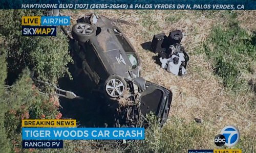 [FOTO/VIDEO] Legendarni Tiger Woods doživio tešku prometnu nesreću; iz uništenog automobila ga izvlačili vatrogasci i hitno je operiran