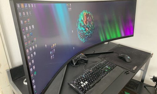 [FOTO] Isprobali smo Samsungov masivni monitor: Pogledajte dojmove o 49-inčnom Odysseyu G9