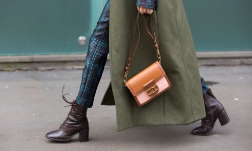 Još uvijek traju zimska sniženja, a mi smo za vas izdvojili 20 neodoljivih torbi do 200 kuna u koje se isplati investirati