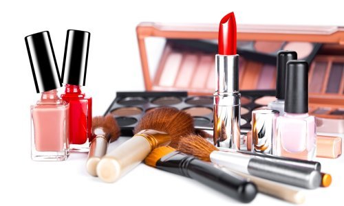 Kultni beauty brend odlazi u zaborav: Evo koje proizvode biste trebali ugrabiti prije nego zauvijek nestanu s polica