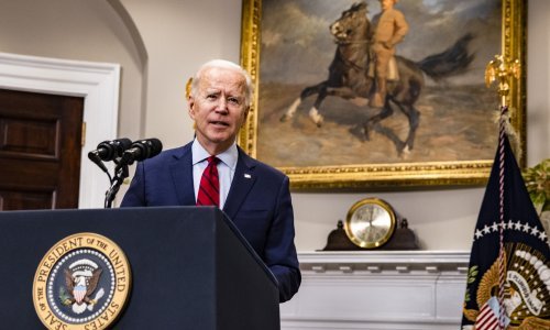 Biden upozorava da je ukidanje obveze nošenja maski 'velika greška'
