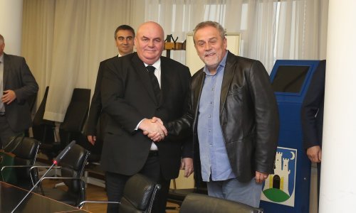 [VIDEO] Arkanov nasljednik Dragan Marković Palma poslao prvu sućut Bandiću iz Srbije: 'Ti i ja smo se sreli u Zagrebu... Bili smo prvi koji su htjeli da Hrvatska i Srbija idu naprijed'