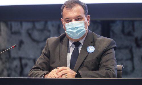 Beroš potvrdio: Interventni uvoz ruskog cjepiva moguć je i bez odobrenja Europske agencije za lijekove, odobrit će ga Halmed