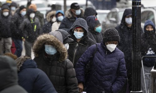 Pet novih i neobičnih simptoma koronavirusa: Plikovi na jeziku, covid-prsti...