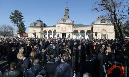 Nižu se reakcije na Bandićev pogreb; oštre poruke uputile Mirela Ahmetović, Dalija Orešković, Jadranka Kosor...