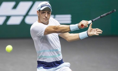 Srpski tenisač Dušan Lajović šokirao trećeg na svijetu Rusa Danila Medvjedeva i izborio meč s Bornom Ćorićem