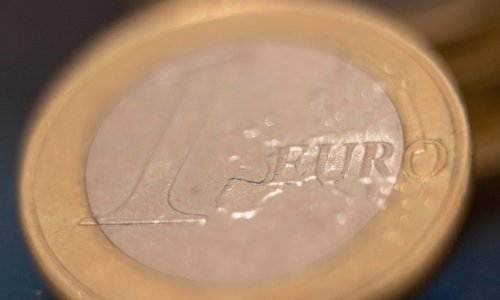 Eurozona i dalje pod pritiskom koronakrize, klizi se u novu recesiju