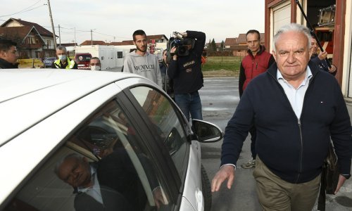 Grad Petrinja prodao privatnoj firmi zemljište za 63.000 kuna, pa ga nakon potresa opet otkupio za 565.000 kuna. Gdje je dokumentacija? Stradala u potresu