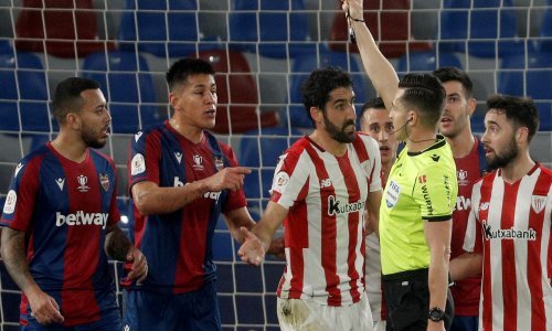 [FOTO] Athletic Bilbao plasirao se u finale Kupa kralja gdje ga čeka Barcelona; zanimljivo je da će u dva tjedna Baski igrati za dva trofeja u istom natjecanju