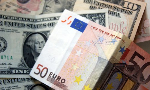 Tečaj eura dosegnuo najvišu razinu u tri godine