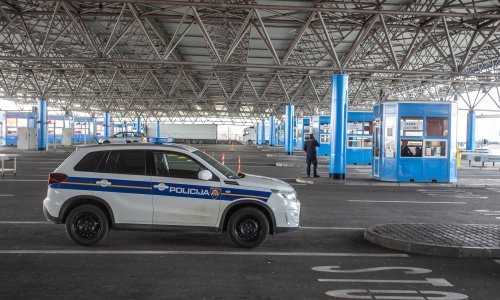 Zatečeni u kršenju mjere samoizolacije na granici, u prometu, u zgradi policije...