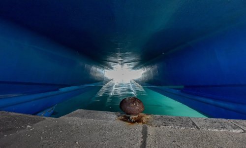 Školski brod 'Kraljica mora' nasukao se prilikom isplovljavanja na Krku