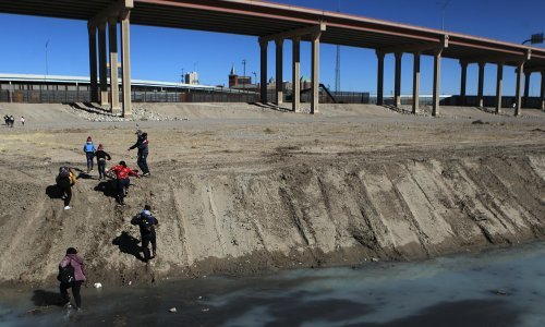 U veljači privedeno gotovo 100.000 migranata