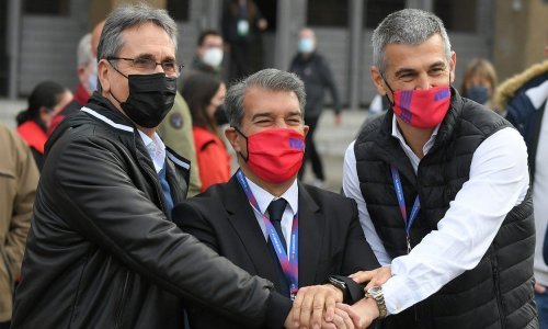 Poseban dan za sve koji vole Barcelonu, bira se novi predsjednik. Ali koga izabrati, jer sva tri kandidata spominju samo Lionela Messija?