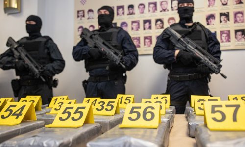 Novi detalji mega zapljene kokaina u Opuzenu: Zagrebački poduzetnik koji je već punio medijske stupce, radiovezom nadzirao kako ide istovar