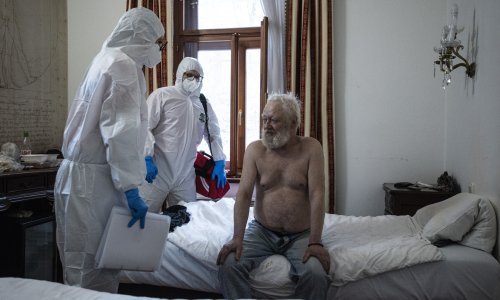 Praški beskućnici oboljeli od korone smješteni u hotelu s četiri zvjezdice