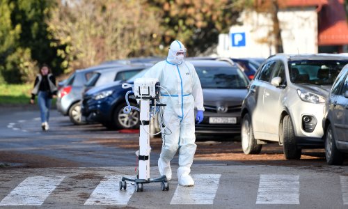 U posljednja 24 sata zabilježena su 962 nova slučaja zaraze, preminule četiri osobe. Raste broj pacijenata na respiratoru
