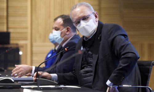 Božinović o novim mjerama: Postojeće mjere će se produžiti. Ako bude potrebe za pooštrenjem, žarišta će se gasiti lokalno