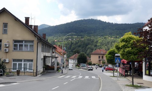 Vrbovsko proglasilo Milana Bandića počasnim građaninom, oporbi se to nije svidjelo