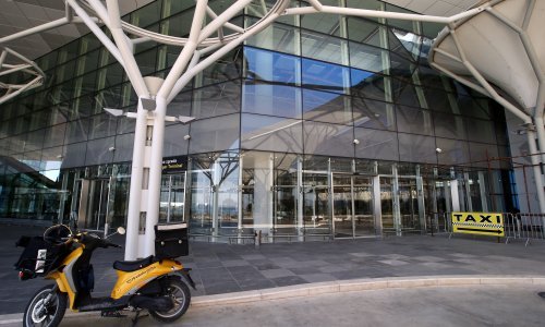 Taksisti srušili aplikaciju splitskog aerodroma: Opća navala na 120 mjesta