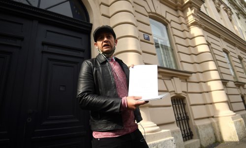 [FOTO/VIDEO] Stjepan Perko: 'Prijavljujem DORH-u utvrđivanje činjenica smrti Milana Bandića... Nije ova zemlja valjda baš tolika zaje*ancija'