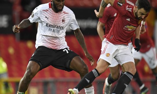 [FOTO] Milan bez Ibrahimovića i oba hrvatska napadača na Old Traffordu izbjegao poraz u sudačkoj nadoknadi; u uzvratu sve otvoreno