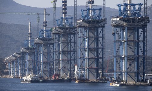 [FOTO] Pogledajte najnovije fotografije Pelješkog mosta, rasplamsala se i rasprava oko konačnog imena