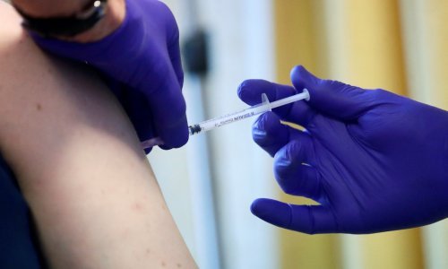 U SAD-u cijepiti protiv covida mogu zubari, veterinari i studenti medicine