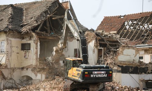 Prijavljeno 39.680 oštećenih stambenih objekata u Sisačkoj županiji, pregledano 37.000