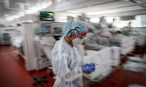 Brazil premašio 400 tisuća umrlih od covida-19, epidemiolozi zabrinuti zbog otvaranja