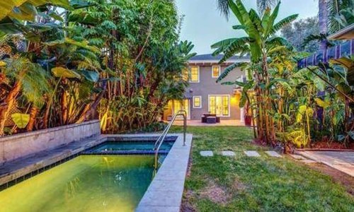 [FOTO] Novopečena mama Emma Roberts obiteljsko je gnijezdo svila u Hollywoodu