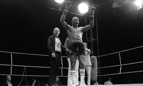 Preminuo jedan od najboljih boksačkih prvaka; prozvao se 'Čudesni', a karijeru mu je obilježila jedna runda koja je postala poznata kao 'Rat'