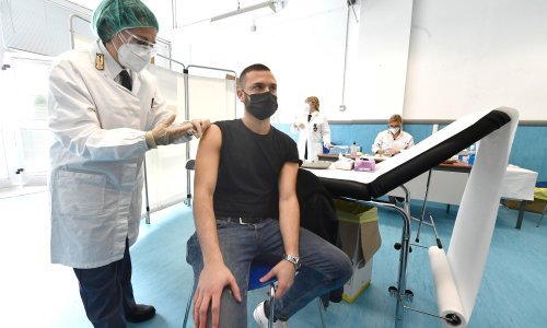 AstraZeneca nakon revizije koja je obuhvatila 17 milijuna cijepljenih: Nema dokaza povećanog rizika od krvnih ugrušaka