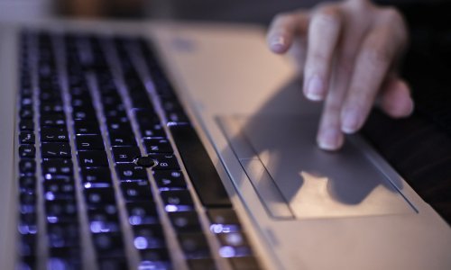 Prevarant Brođaninu 'očistio račun' za više tisuća kuna; policija traži lopova