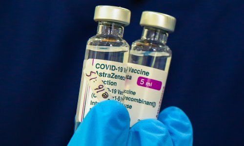 Švedska i Latvija privremeno zaustavljaju primjenu AstraZenecina cjepiva; stručnjak upozorava na katastrofu