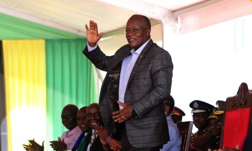 Gdje je nestao čovjek? Tanzanijskom predsjedniku ni traga ni glasa