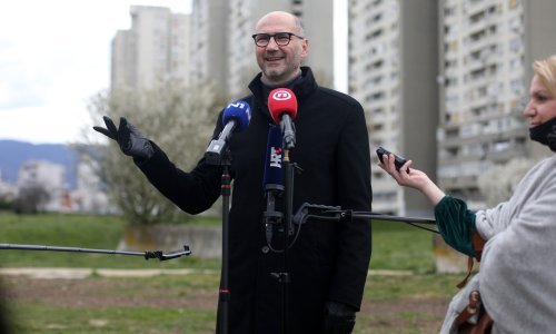 [VIDEO] Klisović obišao Trešnjevku jug i upozorio na pretjeranu gradnju