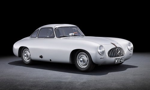 [FOTOPRIČA] Mercedes-Benz 300 SL proslavio 69 godina