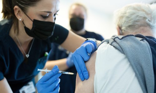 Nitko cijepljen nije umro od koronavirusa: Što zapravo znače postoci učinkovitosti određenog cjepiva?