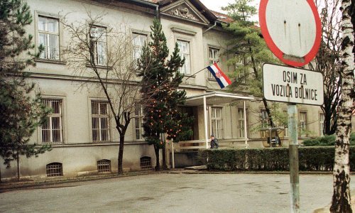 Vozač poginuo u prometnoj nesreći kod vojarne Lučko