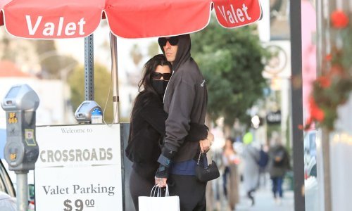 Više se ne skrivaju: Nakon što je svijet saznao za njihovu ljubav, slavna Kardashianka i njen novi odabranik snimljeni u javnosti