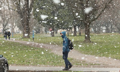 [FOTO/VIDEO] Slab snijeg pada u Lici i Gorskom kotaru, doznajte kakvo nas vrijeme u ostatku vikenda čeka