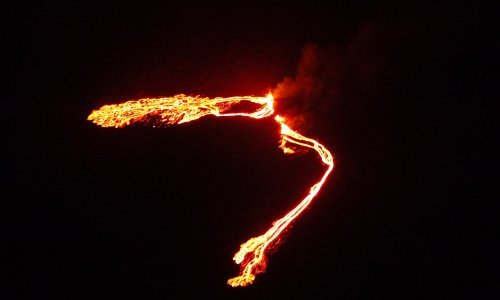 [VIDEO] Nakon tisuća malih potresa eruptirao vulkan na Islandu