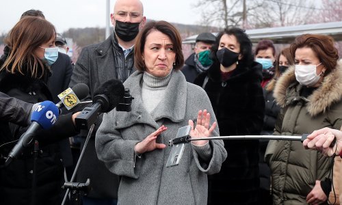 [FOTO/VIDEO] Pavičić Vukičević obišla novouređeni ZET-ov terminal na Črnomercu: Završen je projekt koji nas je dugo žuljao