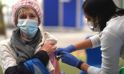 Više od 30 milijuna Britanaca primilo prvu dozu cjepiva protiv covida-19