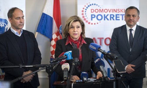 [FOTO/VIDEO] Nansi Ivanišević objavila kandidaturu za splitsku gradonačelnicu