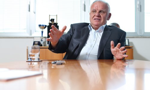 Andabak prodao hotele Arapima povezanima s pokojnim Bandićem, a za tportal otkrio: 'Moje krave u hotelu dobit će i suncobrane, a vinogradi pokretne solarne ploče'