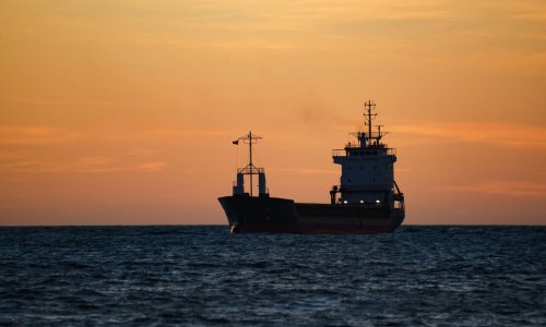 Raketa pogodila izraelski teretni brod u Arapskom moru